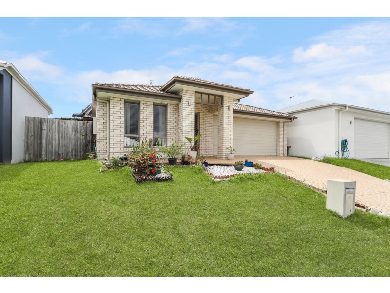 27 Riverstone Crescent, Little Mountain QLD 4551