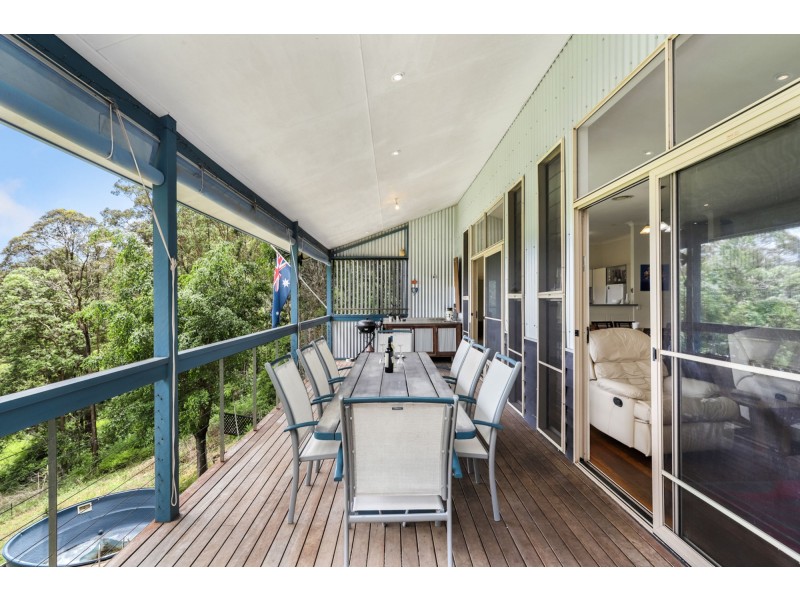 100 Sunridge Road, Landers Shoot QLD 4555