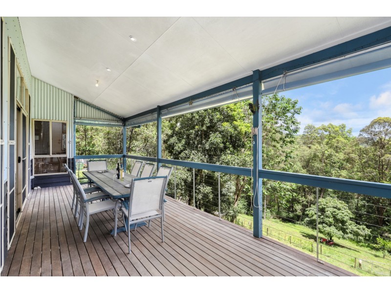 100 Sunridge Road, Landers Shoot QLD 4555