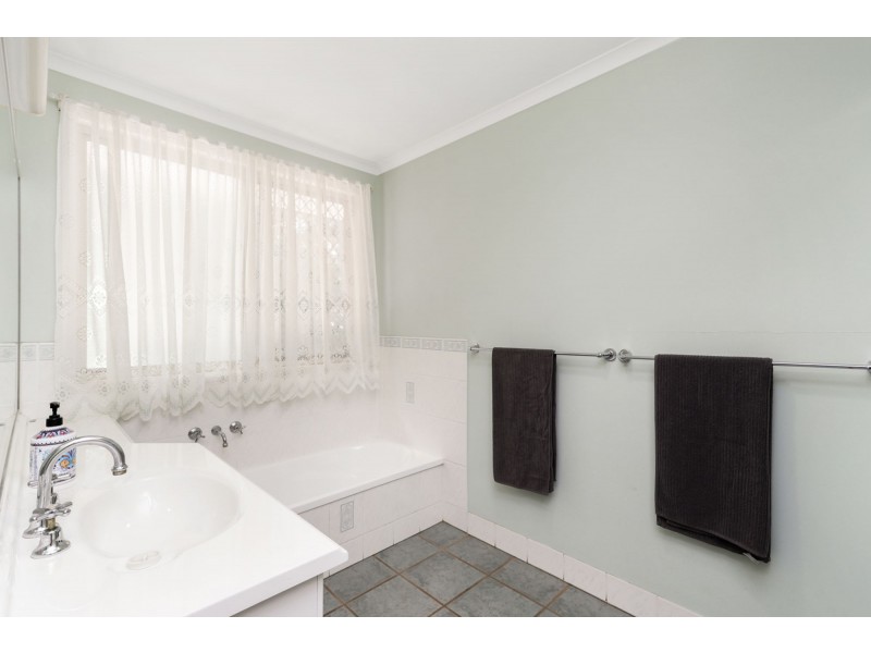 100 Sunridge Road, Landers Shoot QLD 4555