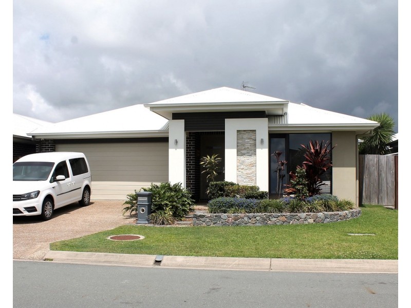 8 Lapis Street, Caloundra West QLD 4551