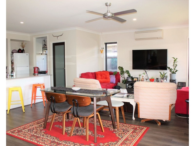 8 Lapis Street, Caloundra West QLD 4551