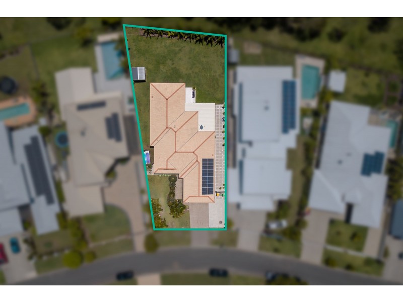 6 Webb Ellis Court, Pelican Waters QLD 4551