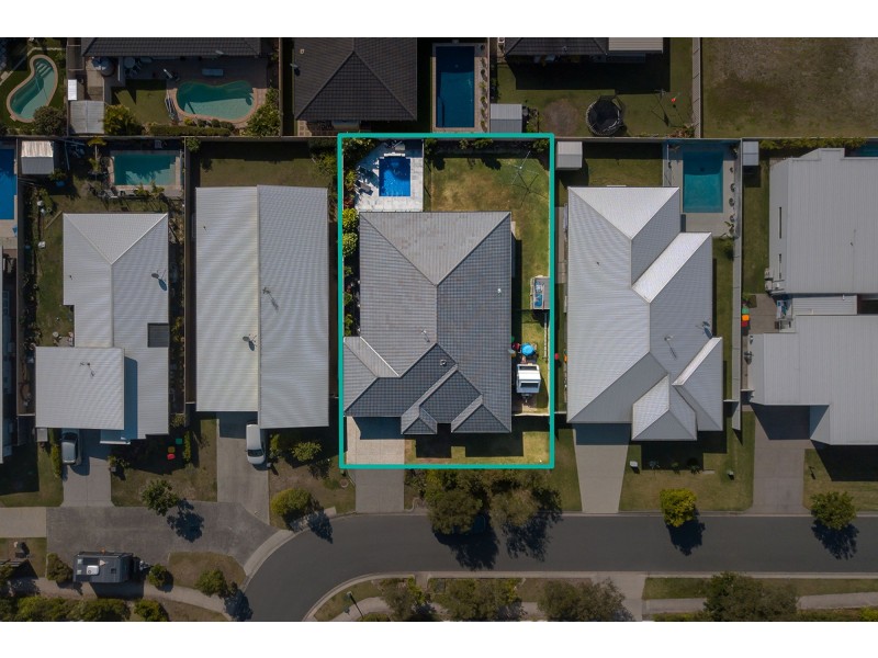 53 Macintyre Crescent, Pelican Waters QLD 4551