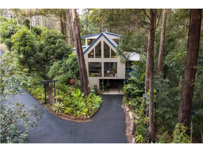 98 Towen Mount Road, Towen Mountain QLD 4560