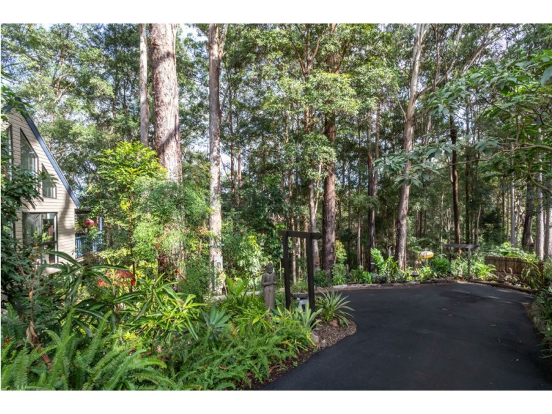 98 Towen Mount Road, Towen Mountain QLD 4560