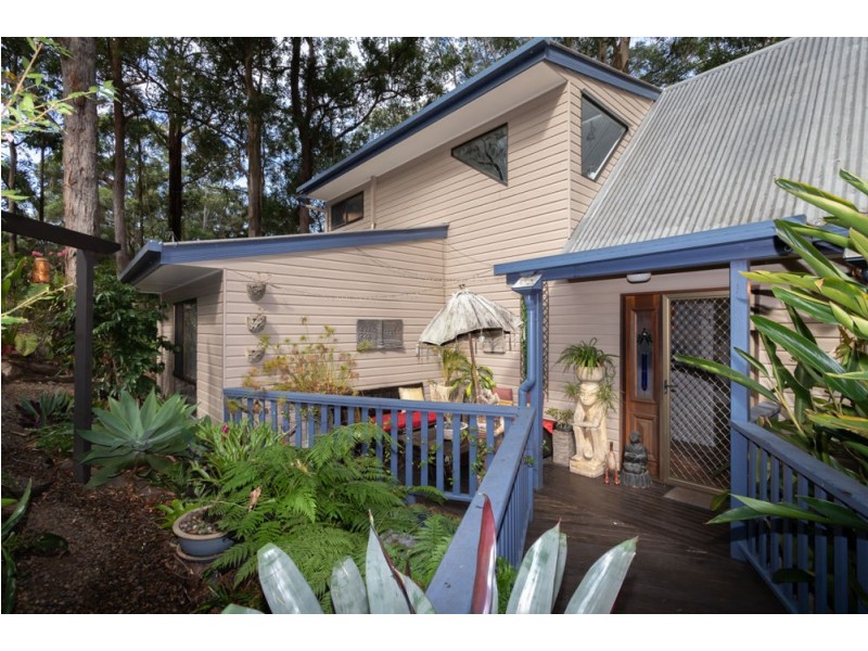 98 Towen Mount Road, Towen Mountain QLD 4560