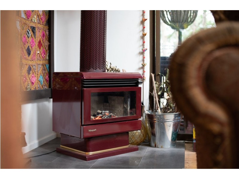 98 Towen Mount Road, Towen Mountain QLD 4560