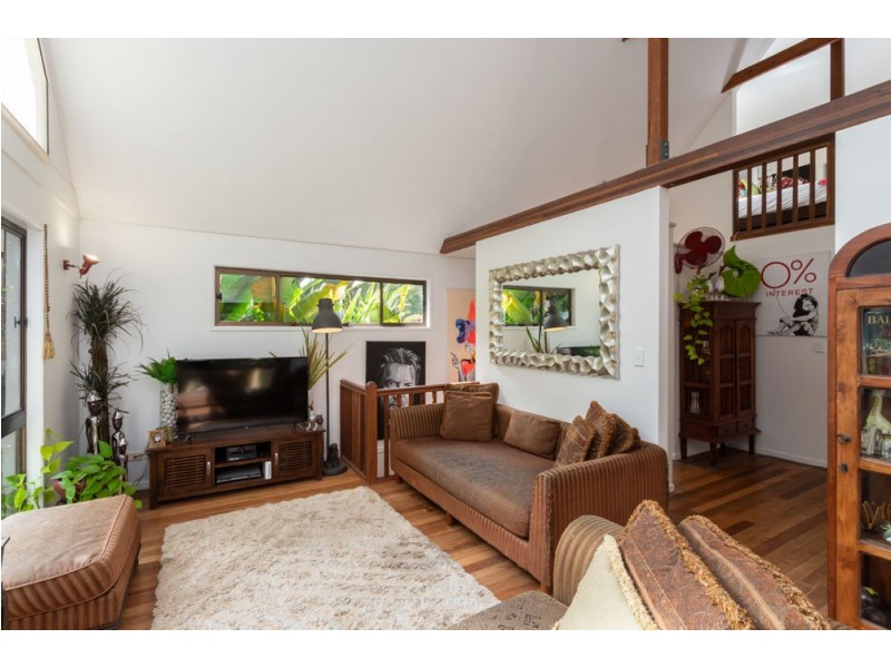 98 Towen Mount Road, Towen Mountain QLD 4560