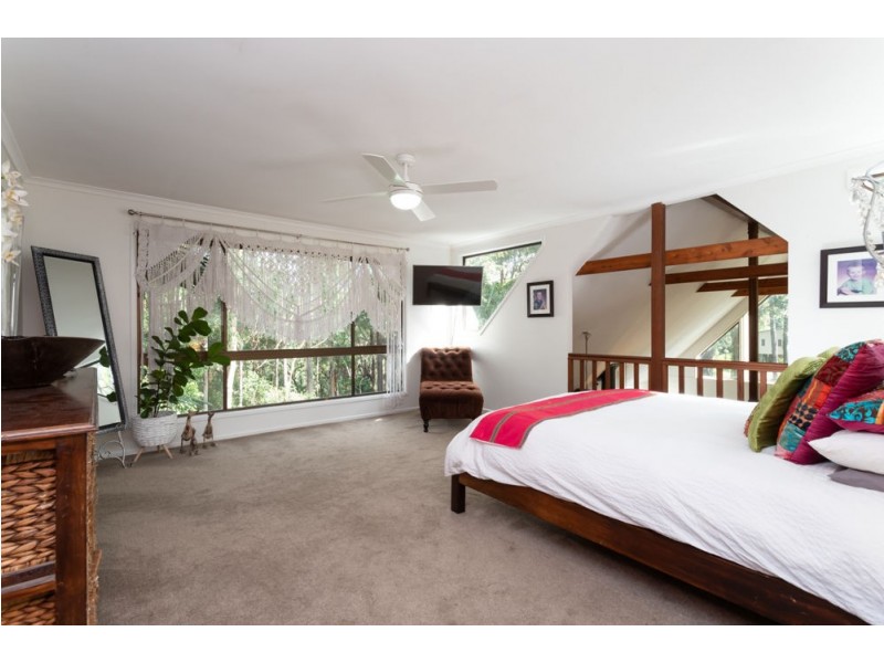 98 Towen Mount Road, Towen Mountain QLD 4560