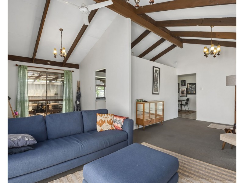 24 Saleng Crescent, Warana QLD 4575