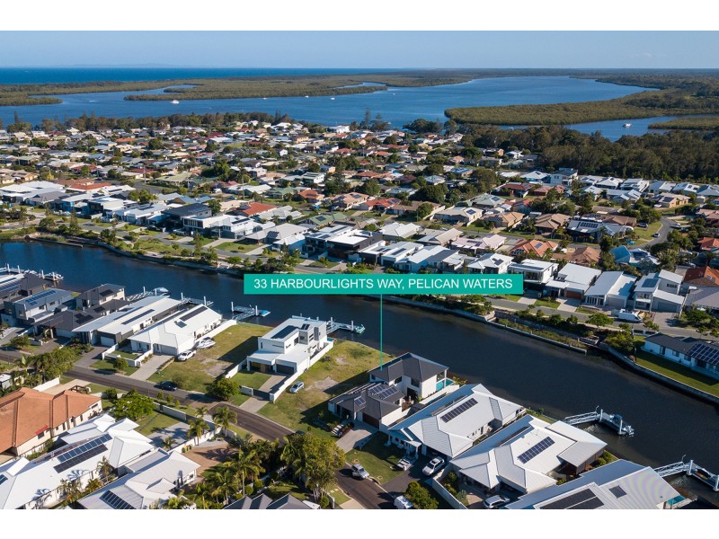 33 Harbourlights Way, Pelican Waters QLD 4551