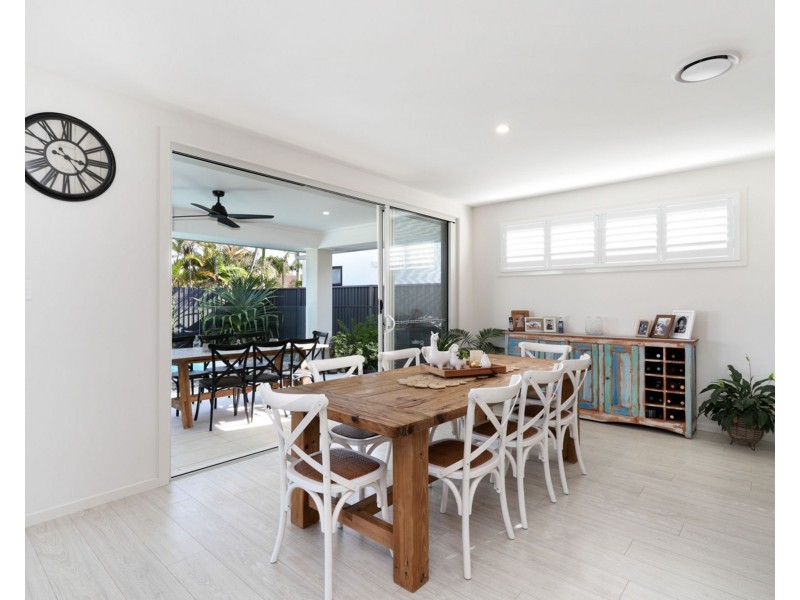 49 Marina View Drive, Pelican Waters QLD 4551