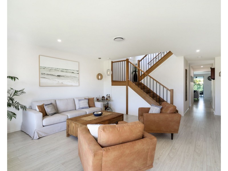 49 Marina View Drive, Pelican Waters QLD 4551