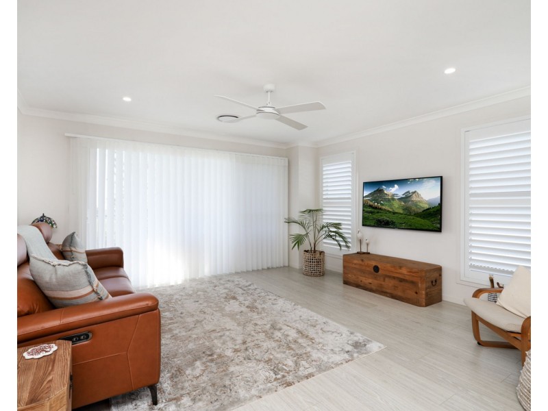 49 Marina View Drive, Pelican Waters QLD 4551