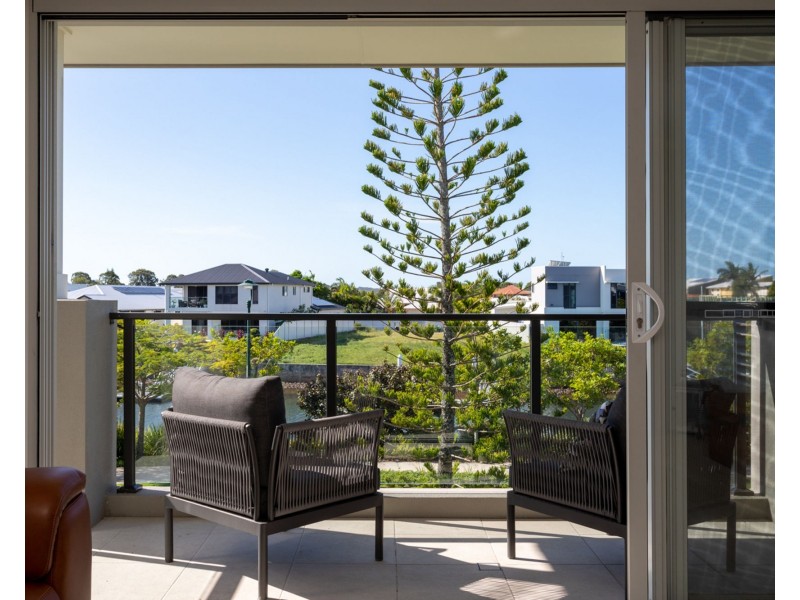 49 Marina View Drive, Pelican Waters QLD 4551