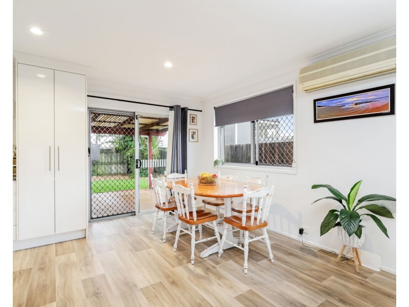 9 Ilaroo Crescent, Warana QLD 4575