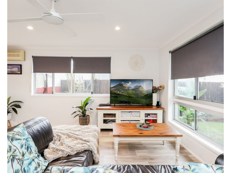 9 Ilaroo Crescent, Warana QLD 4575