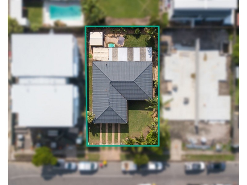 9 Ilaroo Crescent, Warana QLD 4575