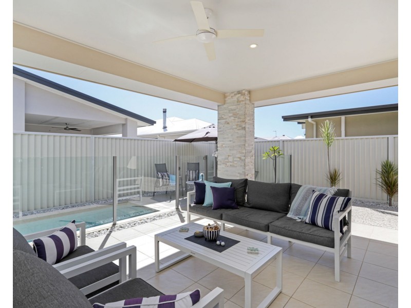 21 Bells Esplanade, Pelican Waters QLD 4551