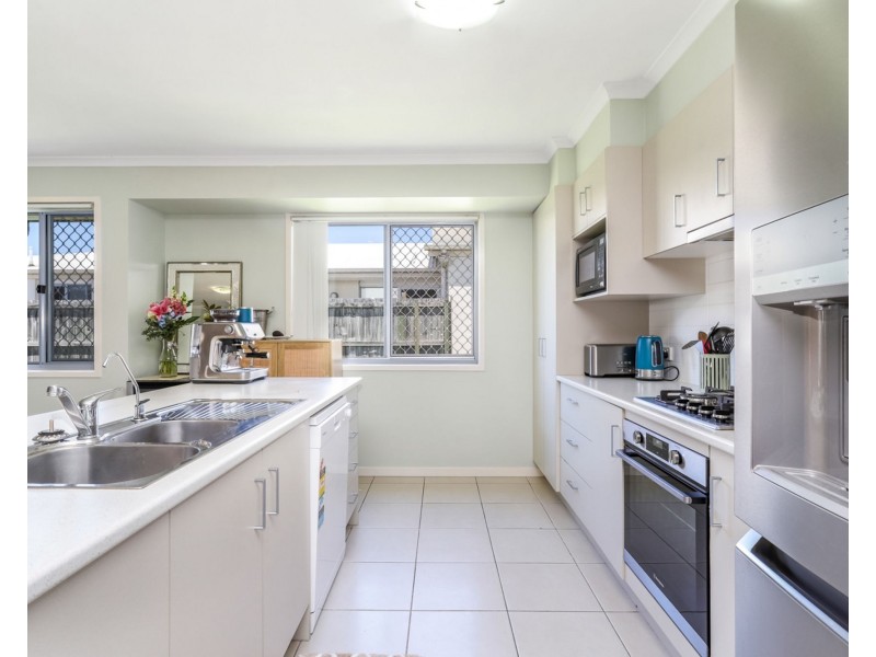 6 Sweetlip Circuit, Mountain Creek QLD 4557