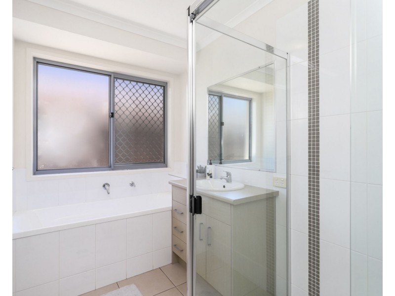 6 Sweetlip Circuit, Mountain Creek QLD 4557