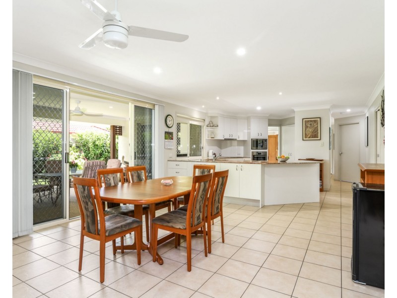 14 Resolution Street, Pelican Waters QLD 4551
