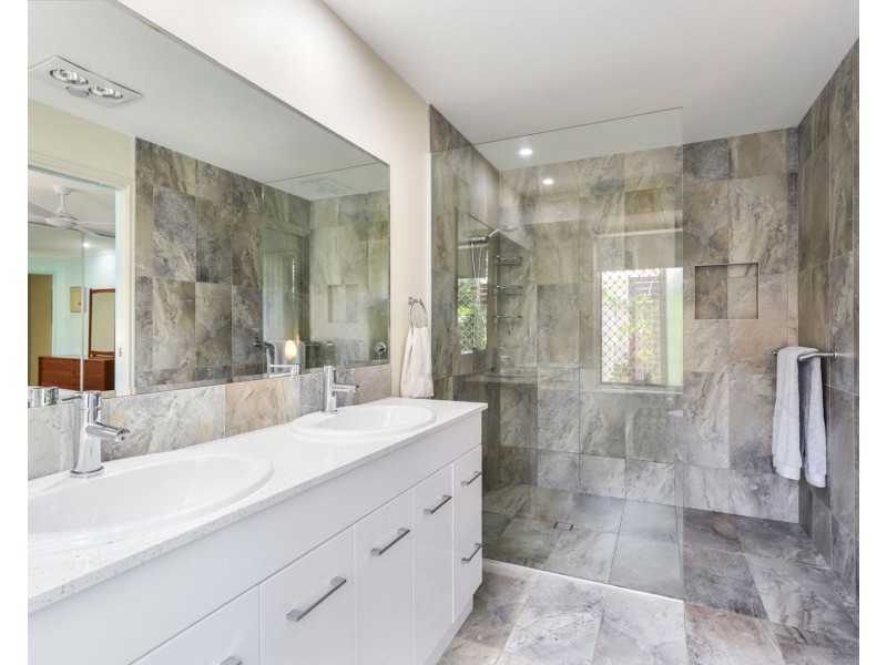 14 Resolution Street, Pelican Waters QLD 4551