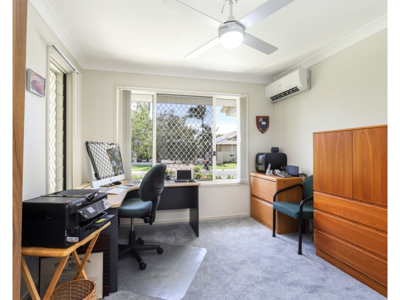 14 Resolution Street, Pelican Waters QLD 4551