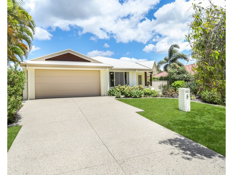 14 Resolution Street, Pelican Waters QLD 4551