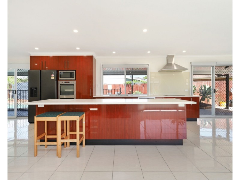 7 Richmond Place, Minyama QLD 4575