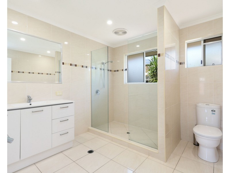 7 Richmond Place, Minyama QLD 4575