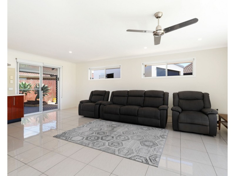 7 Richmond Place, Minyama QLD 4575