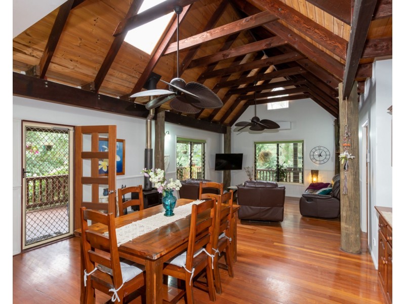 136 Panorama Drive, Rosemount QLD 4560