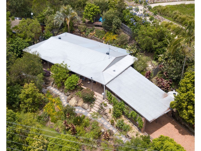 4 Suzen court, Mooloolah Valley QLD 4553