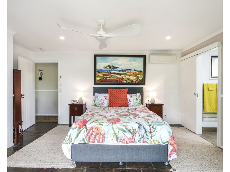 4 Suzen court, Mooloolah Valley QLD 4553