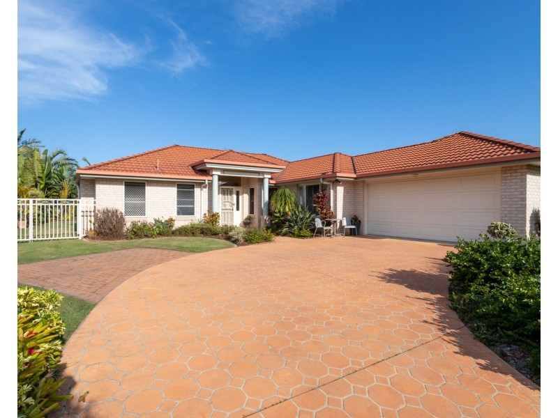 43 Kalowendha Avenue, Pelican Waters QLD 4551