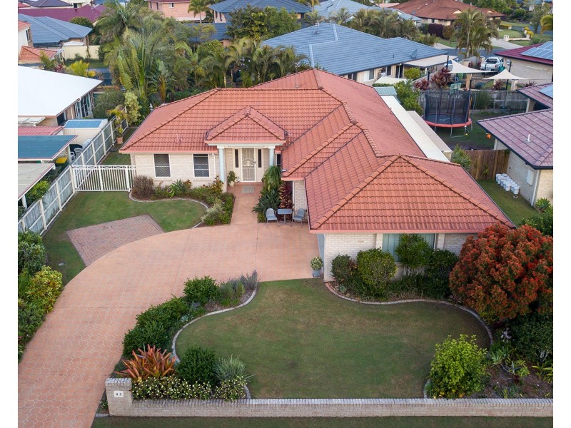 43 Kalowendha Avenue, Pelican Waters QLD 4551