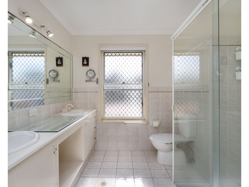 43 Kalowendha Avenue, Pelican Waters QLD 4551