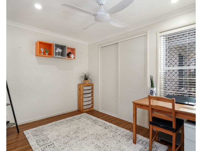 43 Kalowendha Avenue, Pelican Waters QLD 4551