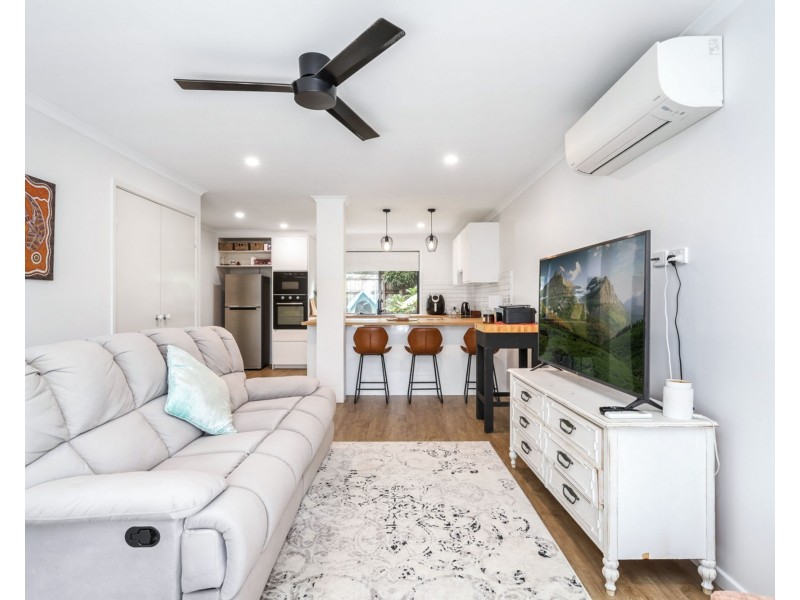 9/2A Swan Street, Beerwah QLD 4519