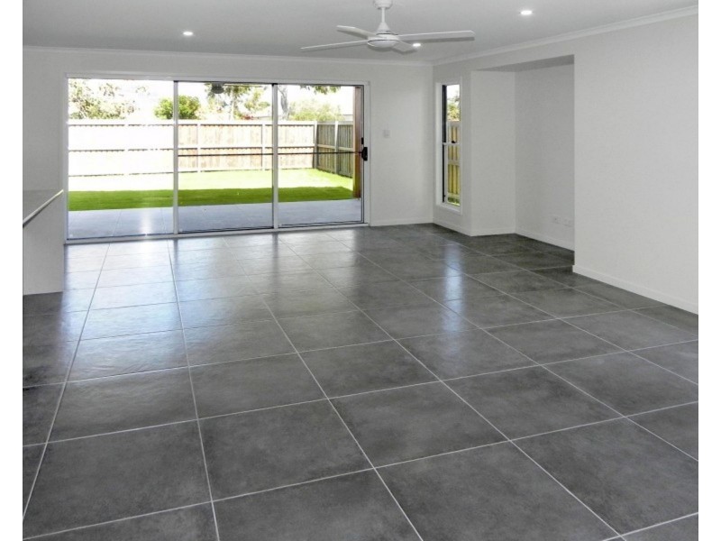 27 Macintyre Crescent, Pelican Waters QLD 4551