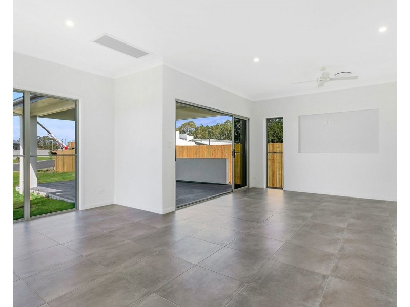18 Waderbird Crescent, Pelican Waters QLD 4551
