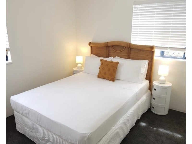 8/66 Lower Gay Terrace, Caloundra QLD 4551