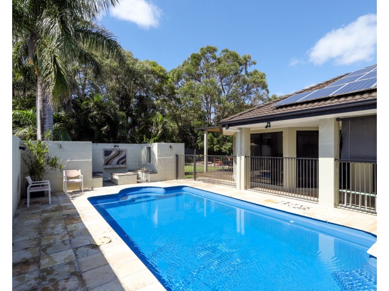 23 Midden Place, Pelican Waters QLD 4551