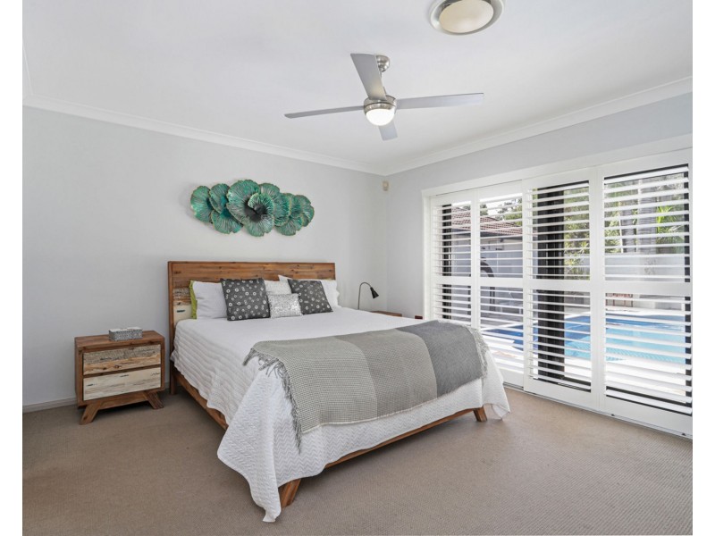 23 Midden Place, Pelican Waters QLD 4551