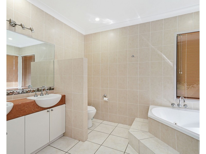 23 Midden Place, Pelican Waters QLD 4551
