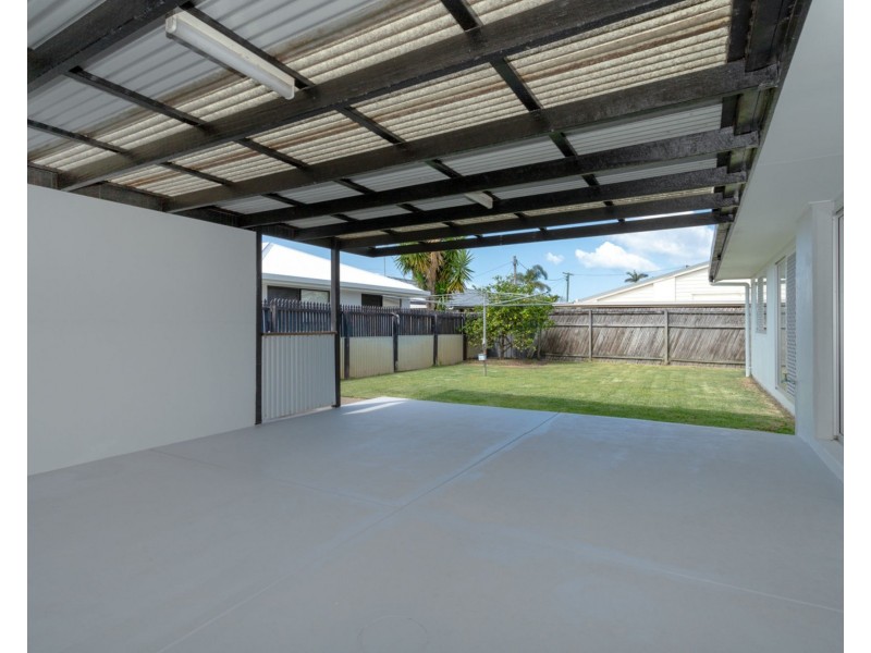 10 Langura Street, Warana QLD 4575