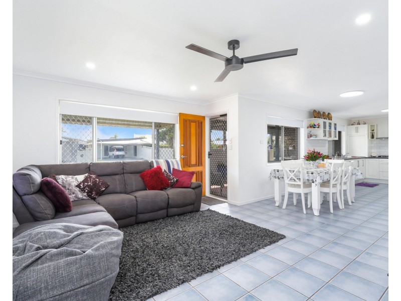 10 Langura Street, Warana QLD 4575