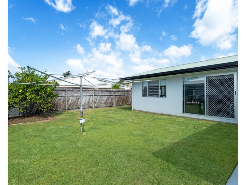 10 Langura Street, Warana QLD 4575
